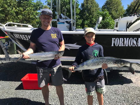 Iluka Bait And Tackle - Accommodation Gladstone 1
