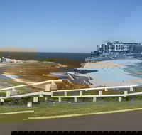 Newcastle Beach - Accommodation Gladstone