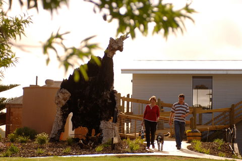 Newman's Horseradish Farm And Rusticana Wines - Accommodation Gladstone 1