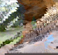 Sandstone Caves Walking Track - Accommodation Gladstone