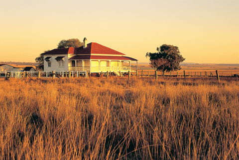 Settler's Route - Accommodation Gladstone 0
