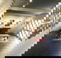 Studio Meadows Gallery - Accommodation Gladstone