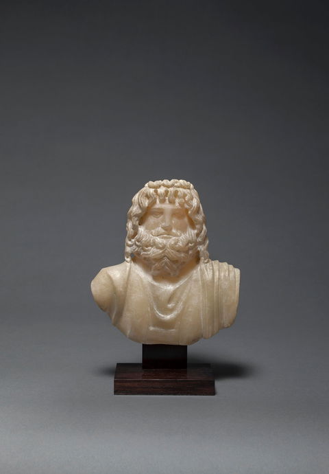 UNE Museum Of Antiquities - Accommodation Gladstone 0