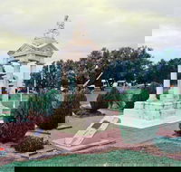 Weeping Mother Memorial - Accommodation Gladstone