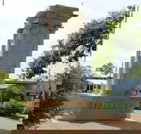 Charleville War Memorial - Accommodation Gladstone