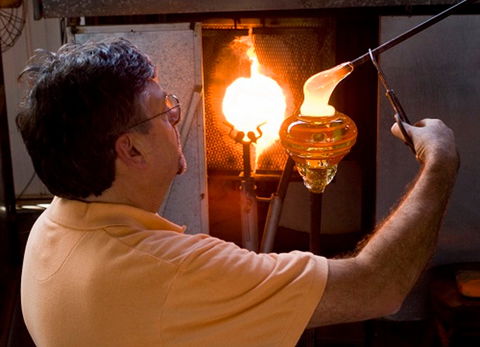 Eamonn Vereker Glass Studio And Gallery - Accommodation Gladstone 1
