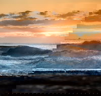 Guillotines Surf Break - Accommodation Gladstone
