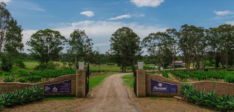 Moorebank Vineyard - Accommodation Gladstone 0
