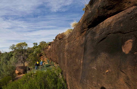 Mulgowan (Yappa) Aboriginal Art Site Walking Track - Accommodation Gladstone 0