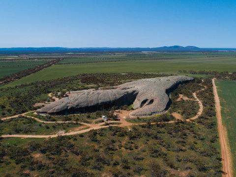 Pildappa Rock - Accommodation Gladstone 2