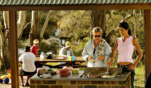 Apsley Falls Picnic Area - Accommodation Gladstone 0