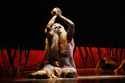 Bangarra Dance Theatre - Accommodation Gladstone 2