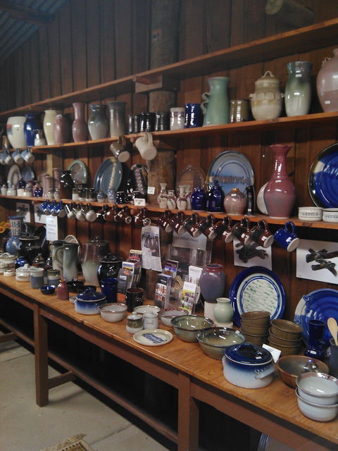 El Dorado Pottery - Accommodation Gladstone 0