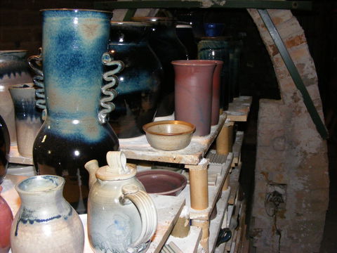 El Dorado Pottery - Accommodation Gladstone 2