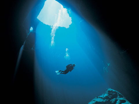 Kilsby Sinkhole - Accommodation Gladstone 1