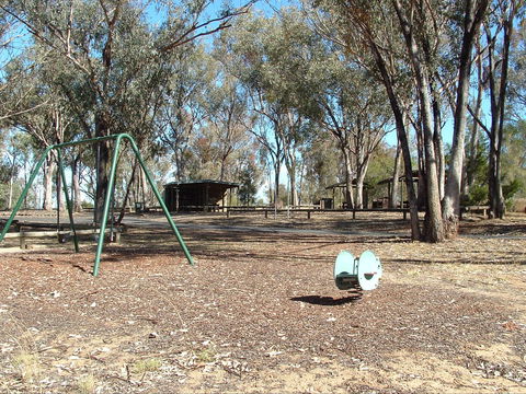 McIlveen Park Lookout - Accommodation Gladstone 2