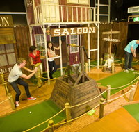 Mega Mini Golf - Accommodation Gladstone