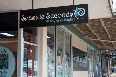 Seaside Seconds - Accommodation Gladstone 2