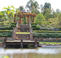 The Bath House Garden - Accommodation Gladstone