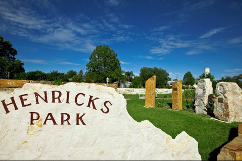 Henricks Park - Accommodation Gladstone 0