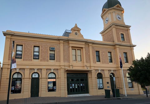 Moonta Gallery Of The Arts - Accommodation Gladstone 2