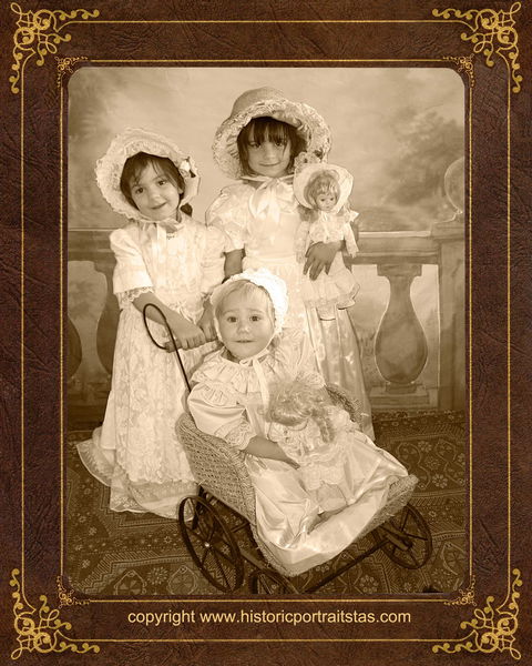 Olde Time Portraits - Accommodation Gladstone 0
