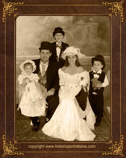 Olde Time Portraits - Accommodation Gladstone 2
