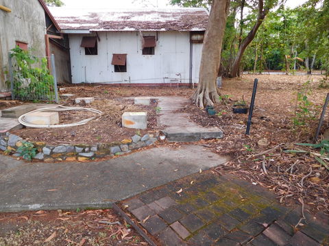 Pee Wee Camp, East Point - Accommodation Gladstone 0