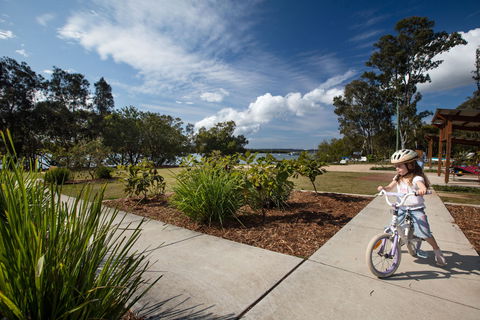 Russell Island (Canaipa) - Accommodation Gladstone 1