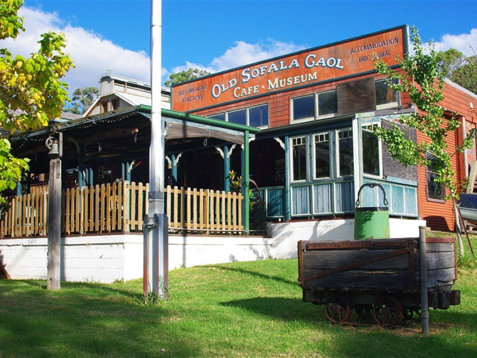Llanarth NSW Accommodation Gladstone