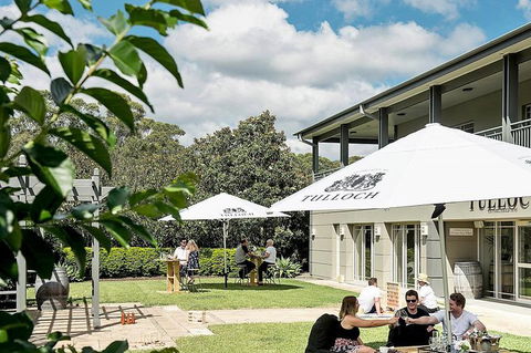 Tulloch Wines- Tasting Of 6 Pokolbin Dry Red Shiraz Vintages With Charcuterie - Accommodation Gladstone 4