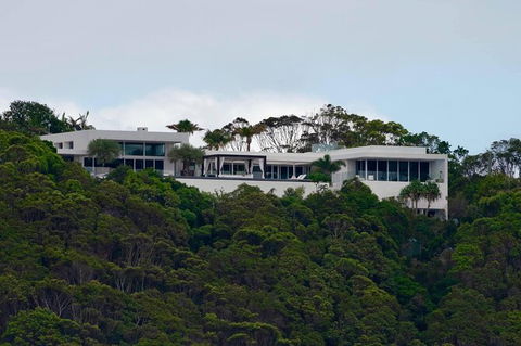 Julian Rocks Byron Bay Cruise - Accommodation Gladstone 19