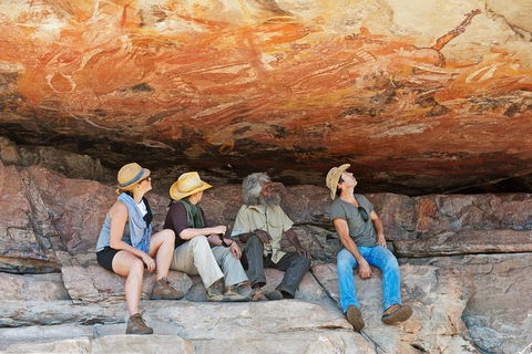 Arnhem Land Injalak Hill Full-Day Tour From Jabiru - Accommodation Gladstone 5