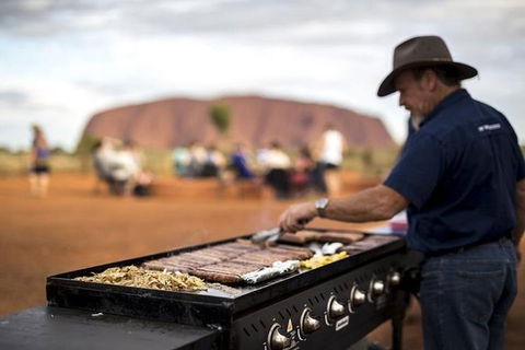 Sunset Australian Barbecue Dinner In Uluru - Accommodation Gladstone 1
