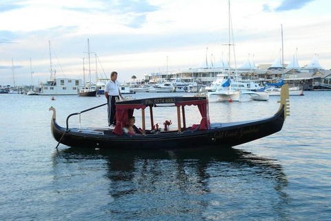 Romantic Gondola Dinner Cruise For Two - Accommodation Gladstone 0