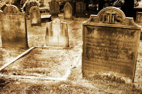 Southport Cemetery Paranormal Activity Tour QUEENSLAND - Accommodation Gladstone 3