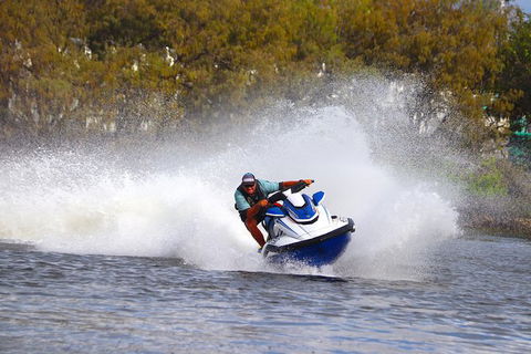 1.5hr Jetski Tour With Island Stopover - SELF DRIVE - NO LICENCE NEEDED - Accommodation Gladstone 7