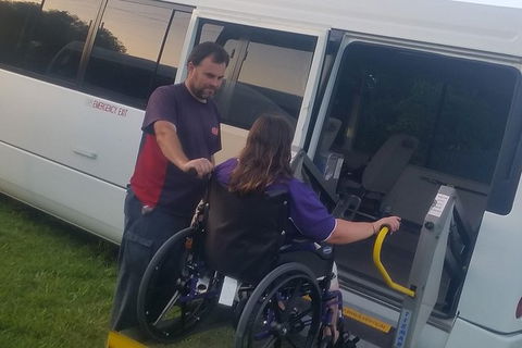 Gold Coast Airport Shared Arrival Shuttle Service With Wheelchair Access - Accommodation Gladstone 1