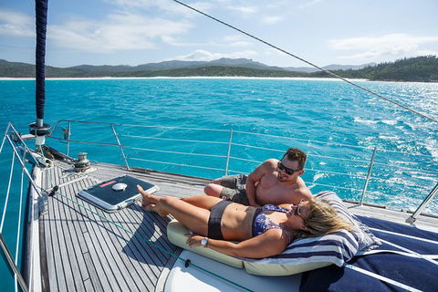 1-Night Whitsundays Private Charter Aboard Cruising Yacht Milady - Accommodation Gladstone 2