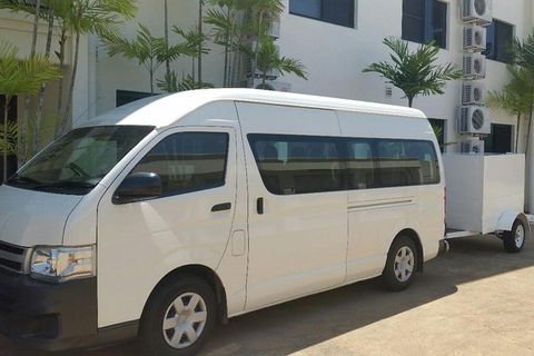 Safe Private Transfer From Cairns To Port Douglas For Up To 13 People - Accommodation Gladstone 2