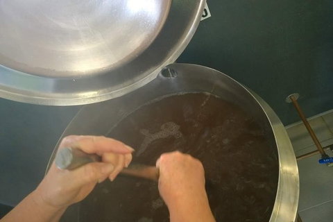 Hands On Brewing Experience - Accommodation Gladstone 1