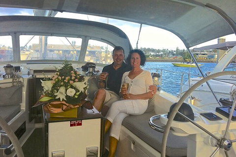Sailing Curlew Escape On Moreton Bay - Accommodation Gladstone 4
