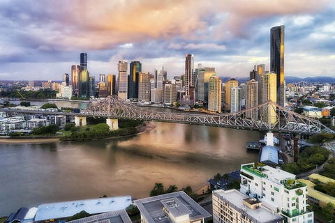 Arrival Private Transfers: Brisbane Airport BNE To Brisbane In Luxury Van - Accommodation Gladstone 3