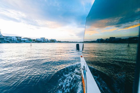 Aquaduck Secrets, Scandals And Sunset Tour - Accommodation Gladstone 7