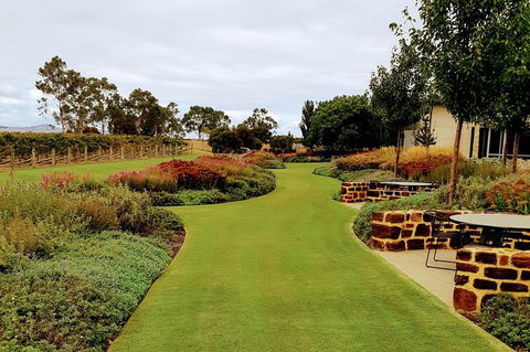 Private Wine Tour - Accommodation Gladstone 7