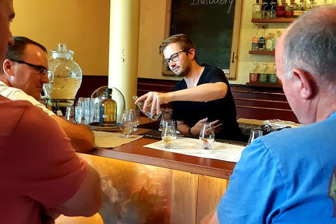 Tipple Of Gin Experience Tour - Accommodation Gladstone 8