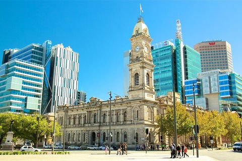 Arrival Private Transfers: Adelaide Airport ADL To Adelaide In Business Car - Accommodation Gladstone 7