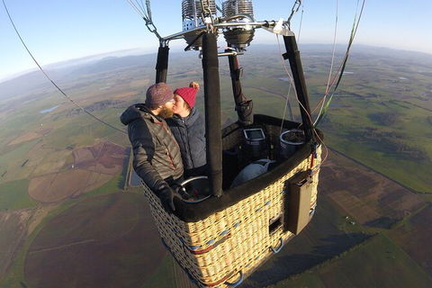 Private Balloon Flight - Accommodation Gladstone 0