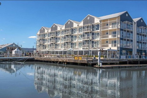 3.5 Hours Walking Guided Tour Of Launceston Highlights - Accommodation Gladstone 2