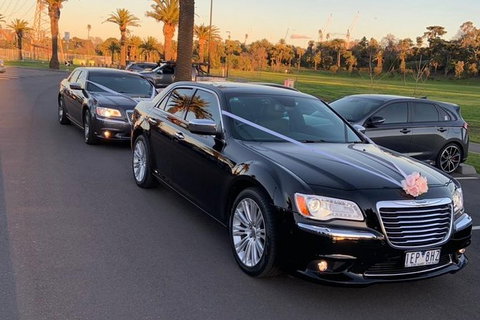 Luxury Wedding Car Hire With Chauffeur - Accommodation Gladstone 3